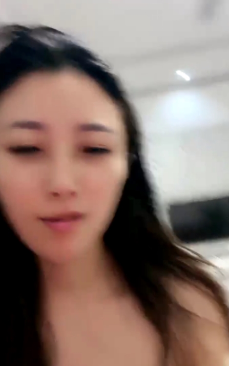 风韵少妇尼：收藏176，视频大小78v38.9g