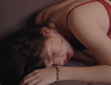 麻豆魏乔安以身入局换合同+[1V751M]