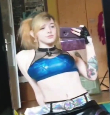 Enafox终极合集：226P图片+42V视频，2.23G，百度盘下载，二次解压，改后缀，冷艳魅力尽显