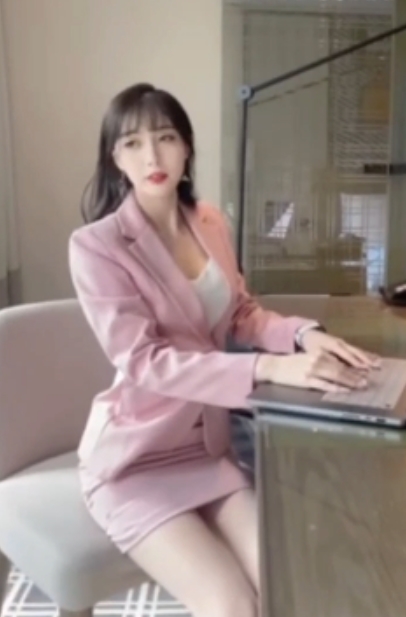 林星阑女神定制作品：尺度适中，收藏永久，视频下载，新增1v1