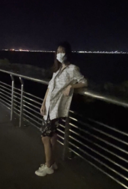 度上，小小星的户外展示9v9g视频都是值得收藏的珍品，让人流连忘返。