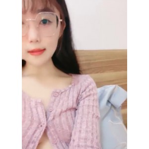 眼镜女神于利，火箭118v47g，精彩表演收藏狂潮