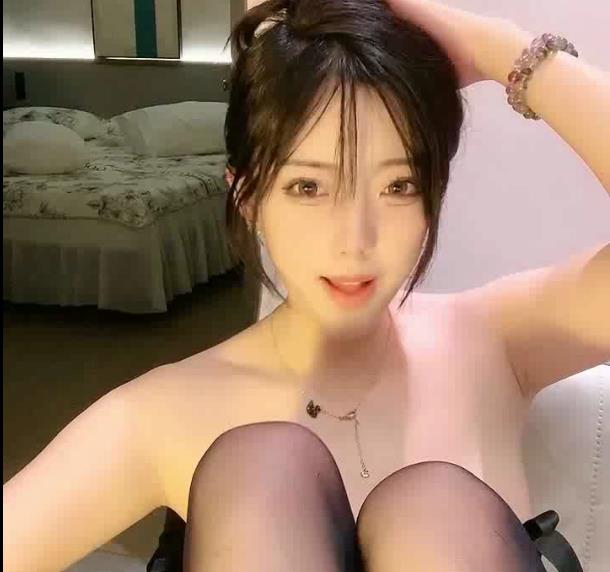 YOSHIKI：优质尤物，纯天然美女，5V2.5G视频资源，养眼享受