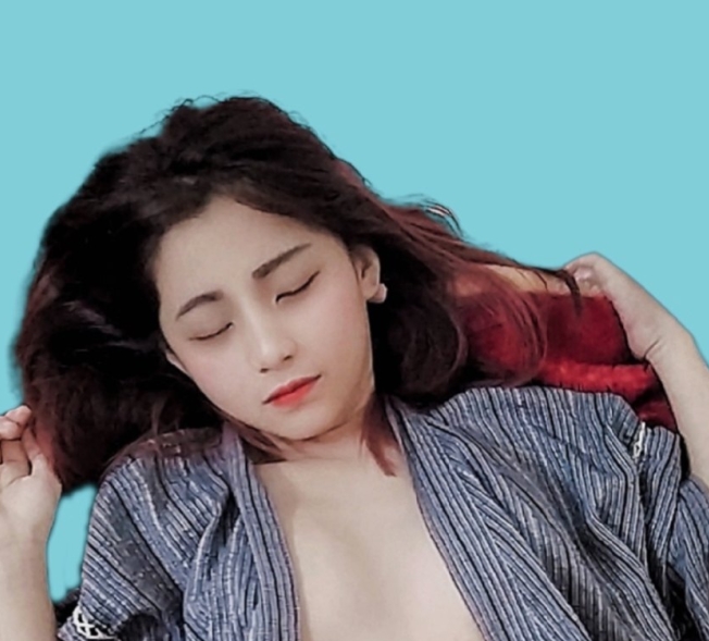 清新脱俗！yuumeilyn童颜大罩杯34.8g视频合集，新增20V，百度云ED2K资源，收藏必备！