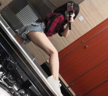 《独特风格，引发争议》：ZombiePuppet社保姬作品合集，38V，600M，上瘾必备