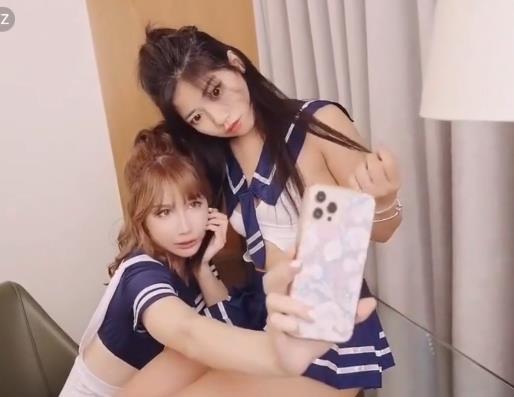 《颜值青春女同小视频合集》1.8G高清画面露脸道具享受中日韩