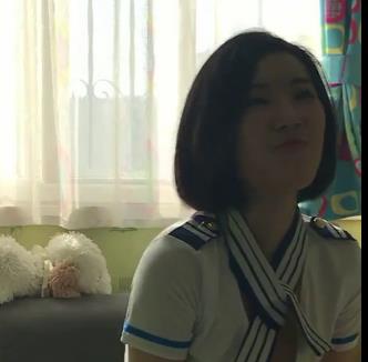 清新气质大学生短发女孩，13分钟视频展现身材长腿颜值，回家释压放松