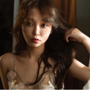 玫瑰娅幺幺茶：高端摄影师私拍散播