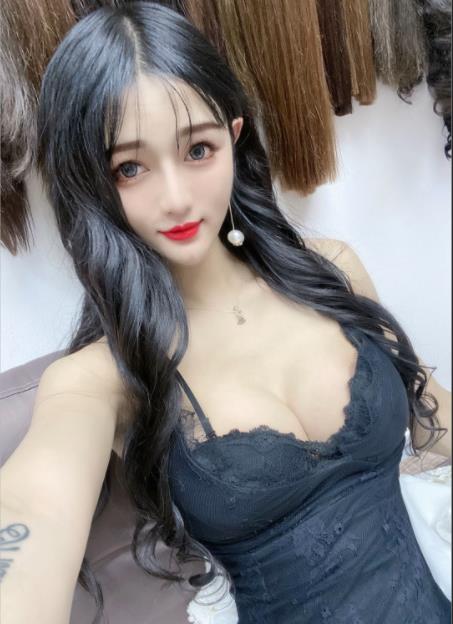 张思妮人气TS作品视频资源22G，户外PK自嗨反差控必看