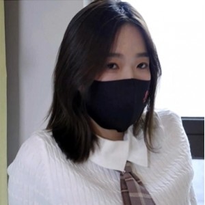 少女小凌女神裸足脚模摄影