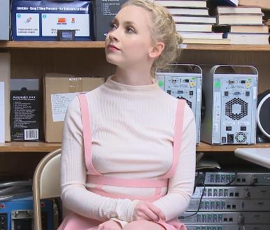 超市偷窃5：妹子检查后门，小菊视频反差作品，白人妹子