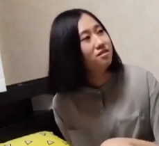 小情侣在家爱爱女友害羞小飞机场稀毛某处舒服视频