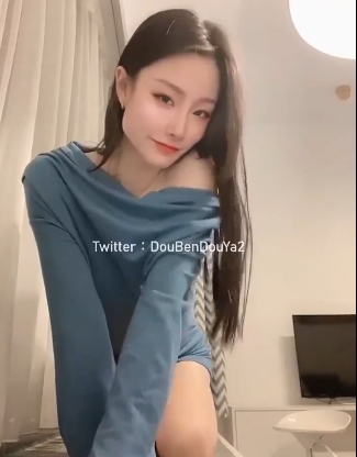 斗鱼超人气模特美女主播私拍合集高颜值高质量美腿黑丝金主