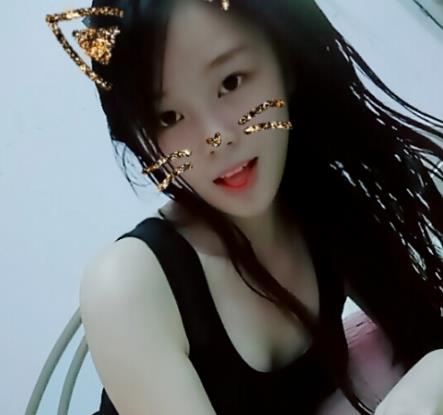 揭秘：高颜值女友的不堪反差！免费下载资源泄密