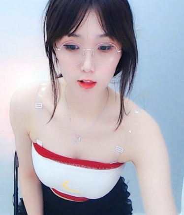 CK-点昕定制虎牙女主播抬腿弯腰视频，清晰度玉兔般，购入虎牙胜鸽有鱼！