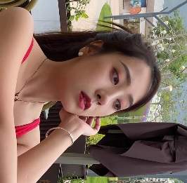 美女红色泳装秀胖臀美腿1V视频9.76G百度云分享