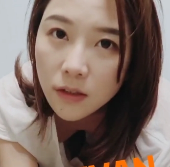 Lyain女神音乐才女：高颜值反差脸极度震撼