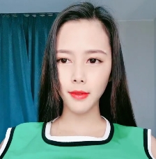 1V四人游穿球衣的风情万种妹抠动揉揉，蒙面哥百度盘1.01GB福利视频