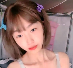 高颜值胸前软肉lu+bi露奶呜崽酱：5V2.33GB百度盘