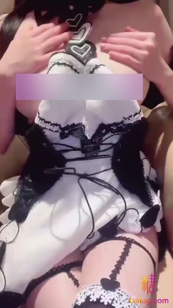 1.时尚眼镜：给你反差飞机场学生妹的潮范儿！2.手机乖乖女：给父母放心的安全选择！3.电视剧百度盘：一键收藏，爱不释手！