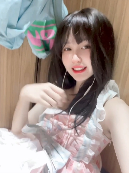 《小雪：精美视频资源合集，23小时，9.8G，百度盘下载》