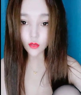 2021虎牙金库杯岩儿精彩作品：视频中的舞蹈、歌唱、街舞秀，感受网红岩儿多重才艺与诱惑舌头骚动动作