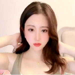 网红琪琪玩趣互动，绝顶尤物、2V身材、1.6G美颜，明码标价！