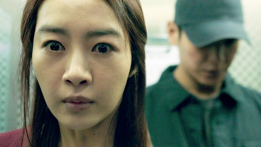 《追击者》:河正宇执导的惊悚犯罪电影,高清画质,视觉冲击力十足!