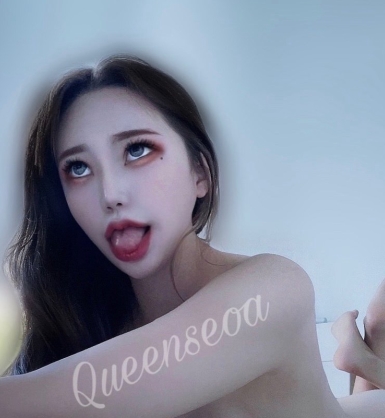 Onlyfans网红queenseoa极品反差婊私拍福利：颜值天花板极品反差婊的魅力！