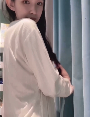 成都宋可13位美女泄密xing+ai图影：丰臀胸前软肉百度盘视频