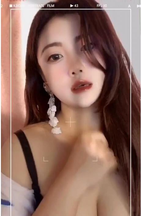 虎牙火爆！极品美女主播金鑫蔓笙带来11P-21V-1.98G百度内部盘！