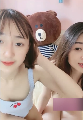 快手网红母女：2V+7P+557MB，火花四射的火山爆发！百度盘下载