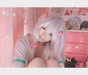 今天,社保姬女神又上新了,但这次她没露。