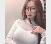 气质美女和长腿的完美搭配,有气质的女主,高颜值长腿。