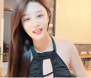 白富美喷水皇后夕夕夕颜,喷完水就分手。