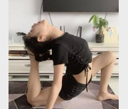 反差太大!艺校舞蹈系小美女一少,颜值比不过奶茶,身材却完爆奶茶。