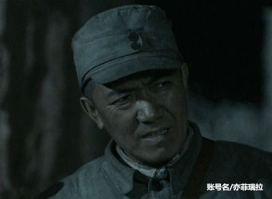亮剑电视剧:李幼斌真是帅炸了,这身军装穿得真精神!
