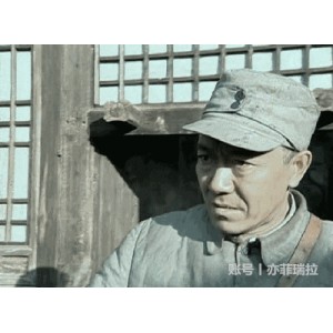亮剑电视剧:李幼斌真是帅炸了,这身军装穿得真精神!