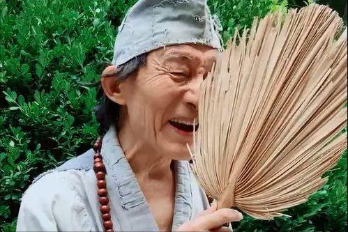 济公:游本昌版的济公,太逗了!