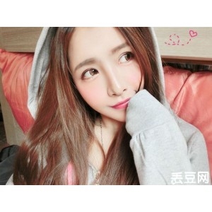 小黑：颜值身材网红资源合集，6.8G全系列家居自拍