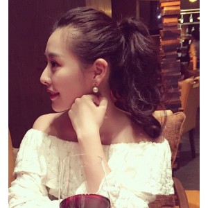 [自行打包]+模特兼职的女同事，终于醉酒互动了她，这腿够玩+[5v+35p+288m][百度盘]