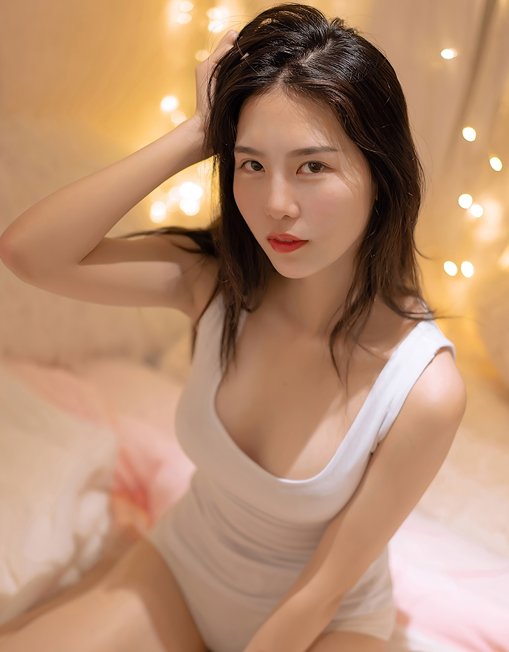 追随她的动态，还通过百度和ED2K等平台收集她的作品，形成了一个庞大的收藏群体。如果你也是利世的粉丝，那么这267套140.8g的压缩包绝对是你不容错过的收藏品！