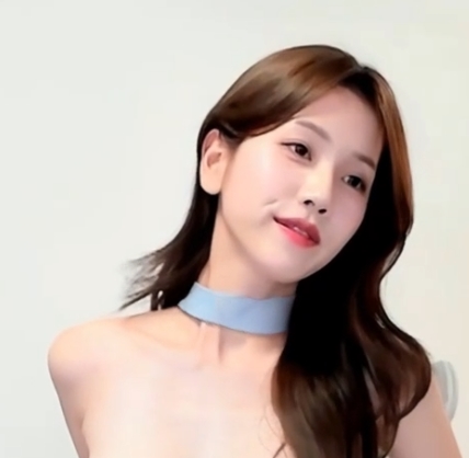 韩国女团热舞MV《NUDE192v15.5g》，舞姿优美引人入胜，收藏珍藏