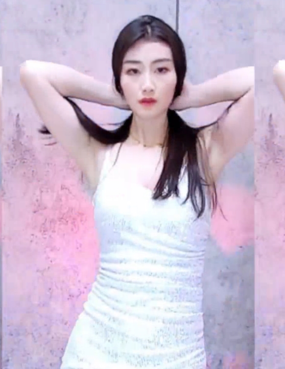 虎牙李遇安土豪定制U盘，26v3.8g，收藏百度115资源