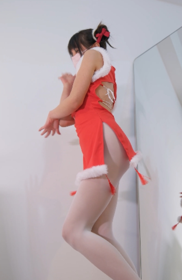 春雪性感白丝旗袍美腿102P2V2.26G百度云资源