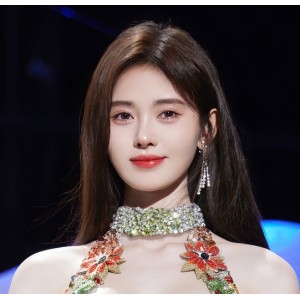 AI技术加持，明星大片自行打包，娜扎、杨幂等精彩表现一网打尽视频125p+1g