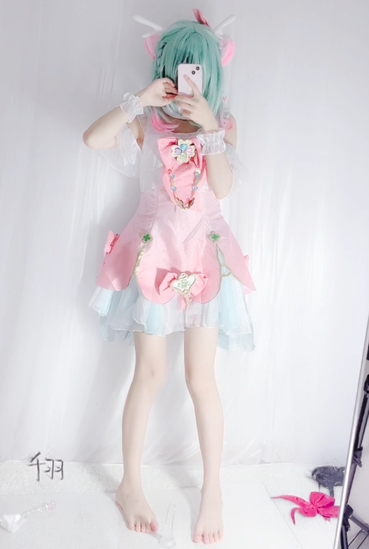 小灵酱：福利姬收藏205个视频，百度ED2K热门推荐