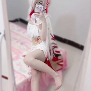 王者荣耀福利姬小胖桃定制cos合集：高质量私人订制视频1.3G，包含16个视频和3个额外视频