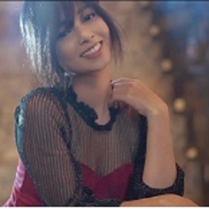 P站女神JasmineJ：高颜值身材才艺，视频数量丰富