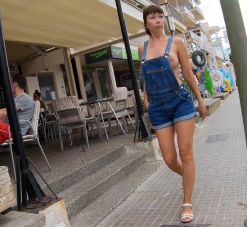 视频超人气奇特风成熟女人欧美展示大神完整合集33V-6.5G